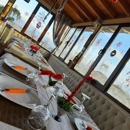Stone Dream Bar Restaurant ゲストハウス